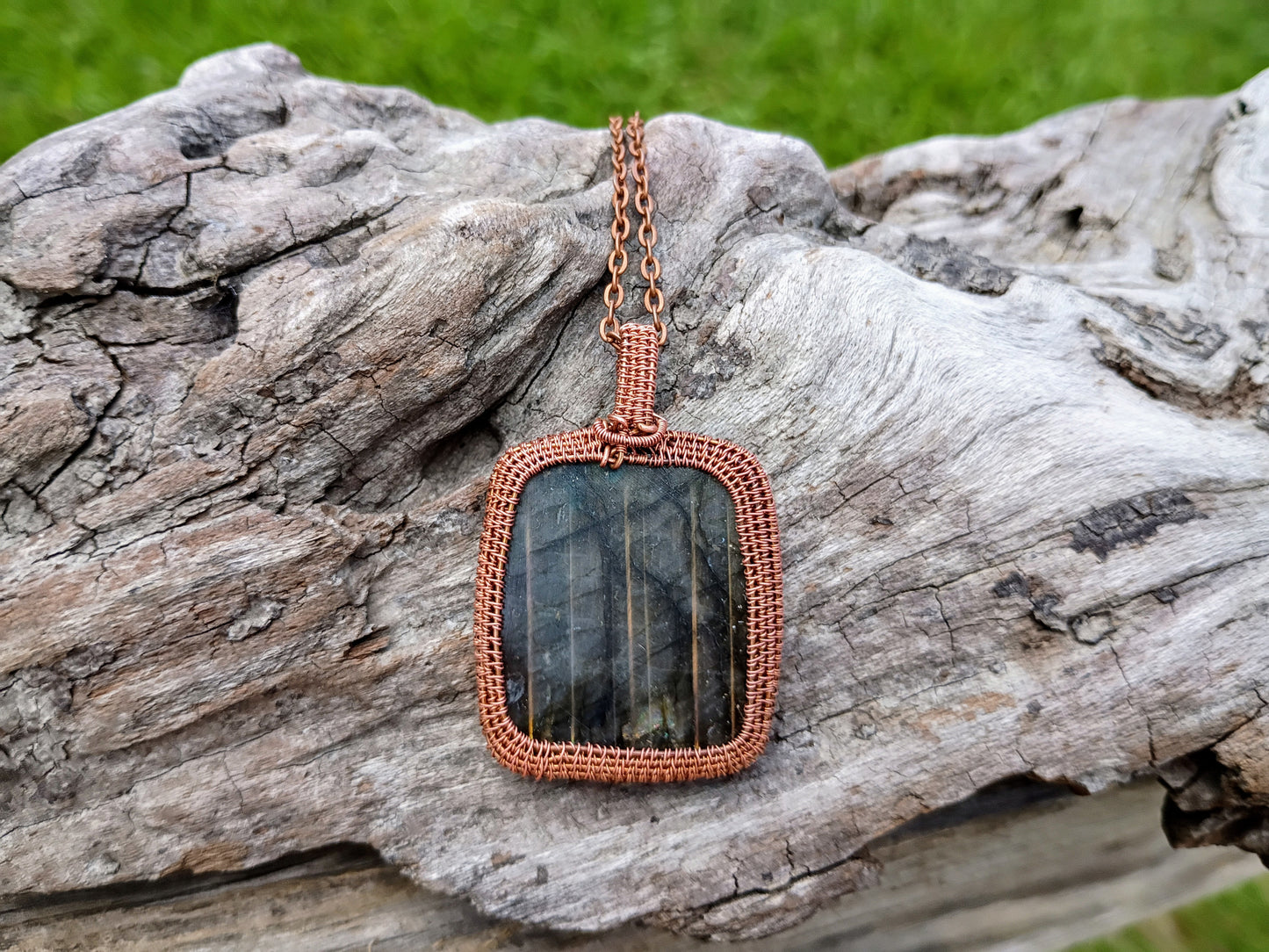 Labradorite wire wrapped pendant