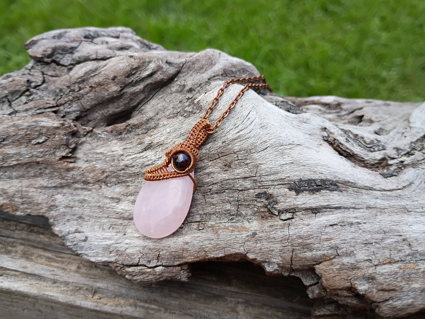 Rose quartz and garnet pendant