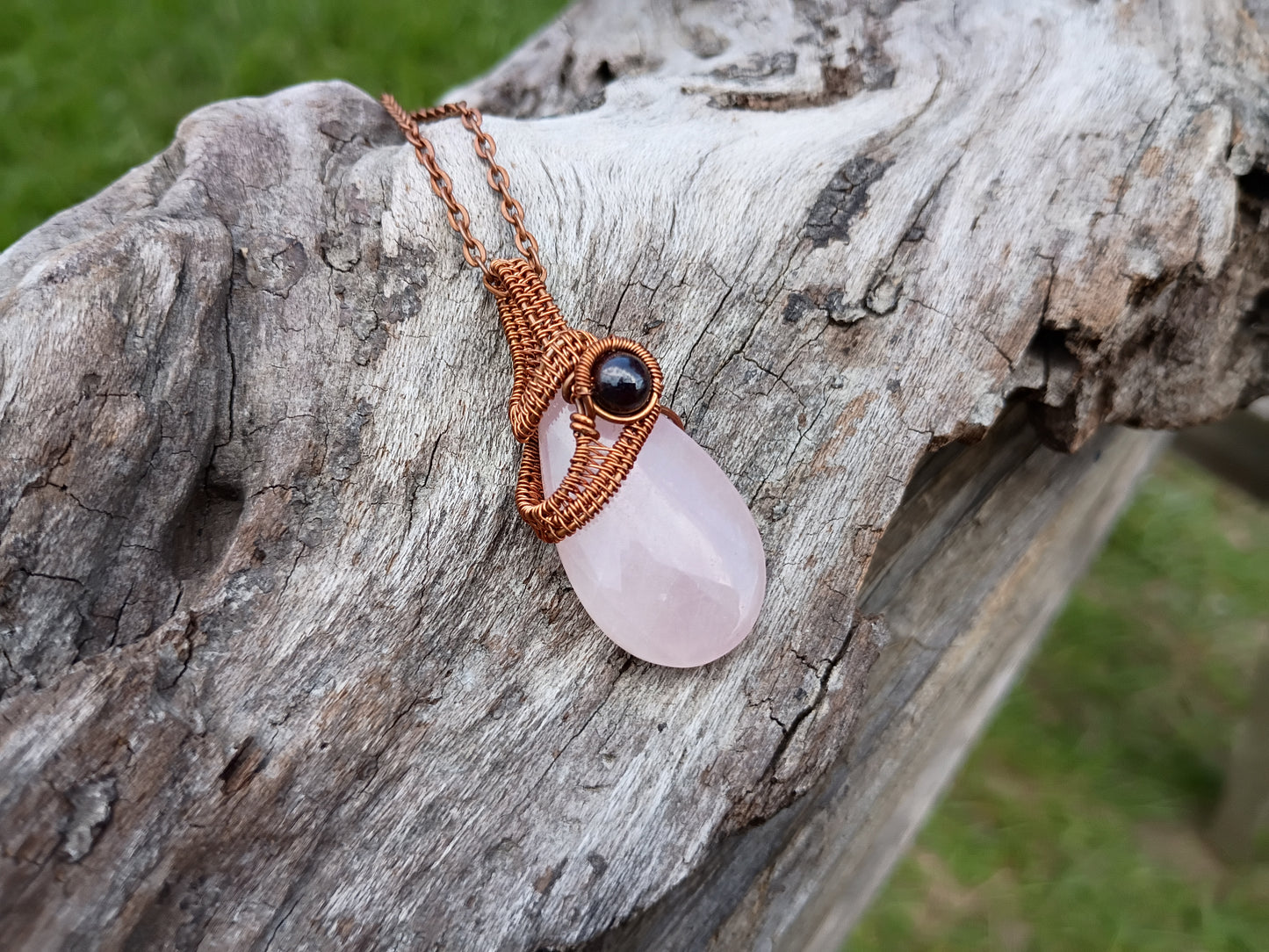 Rose quartz and garnet pendant