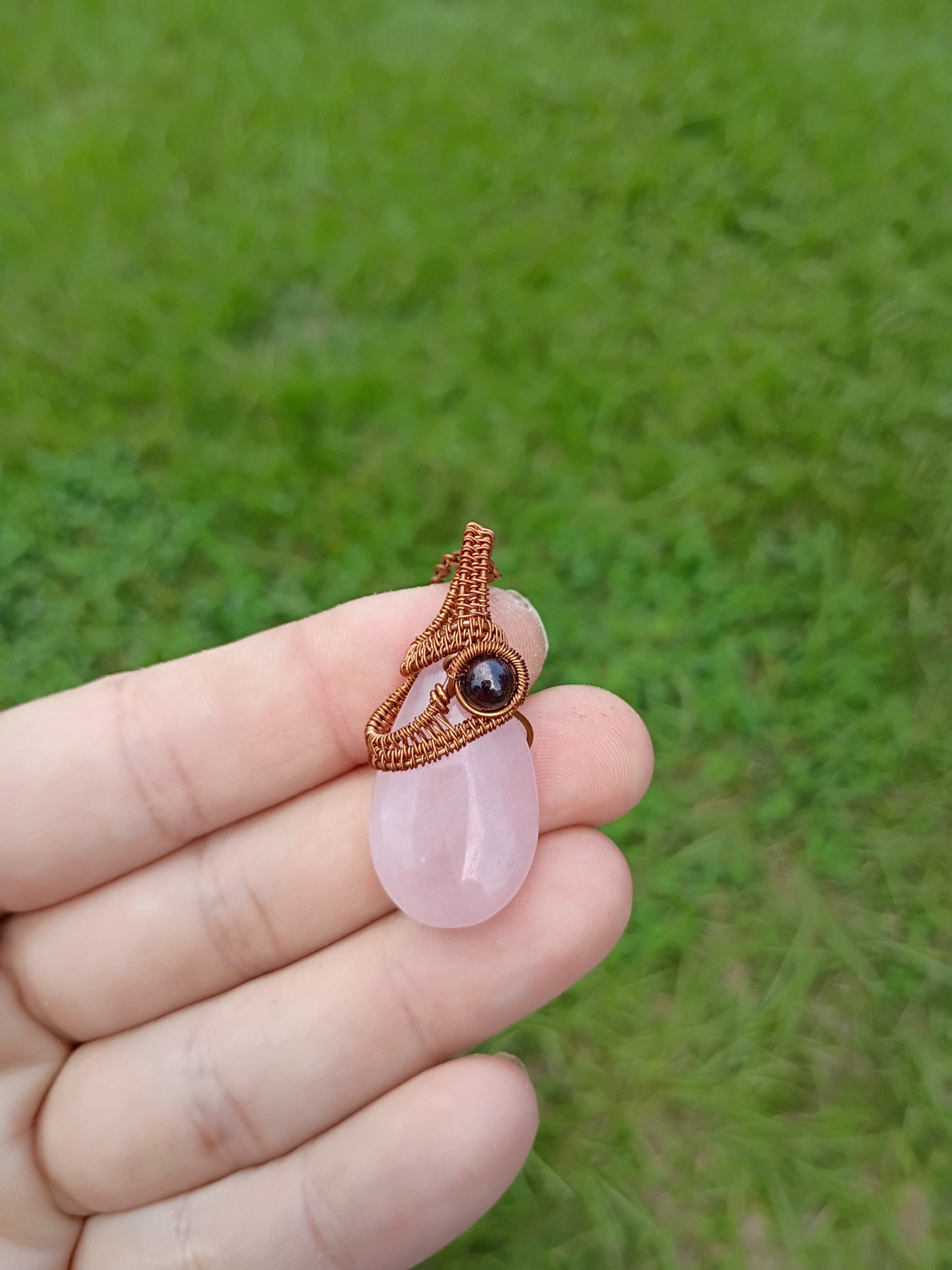 Rose quartz and garnet pendant