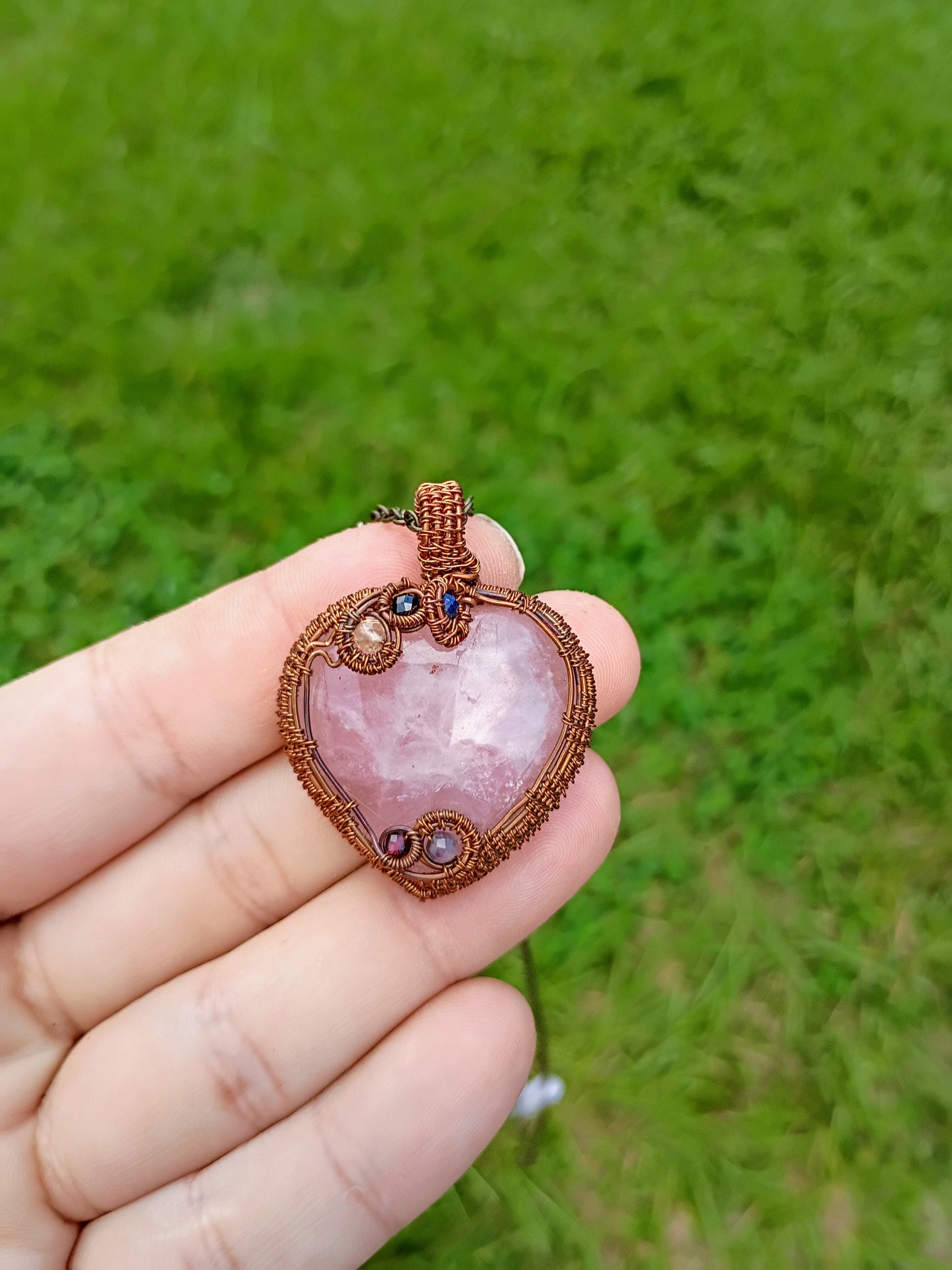 Rose quartz heart pendant