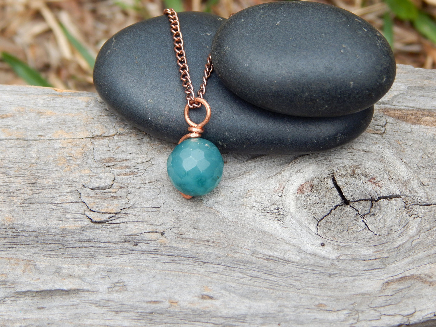 Wire wrapped simple quartz pendant