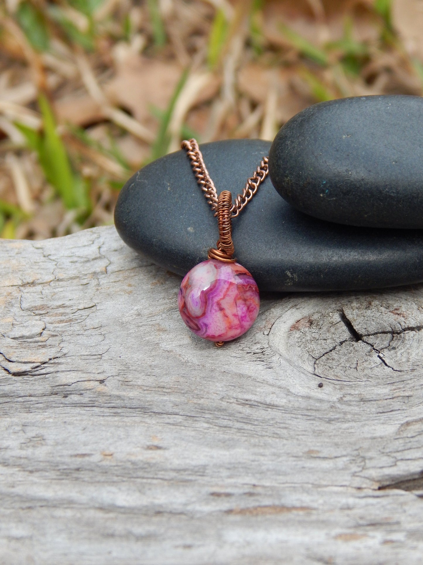 Pink crazy lace agate pendant