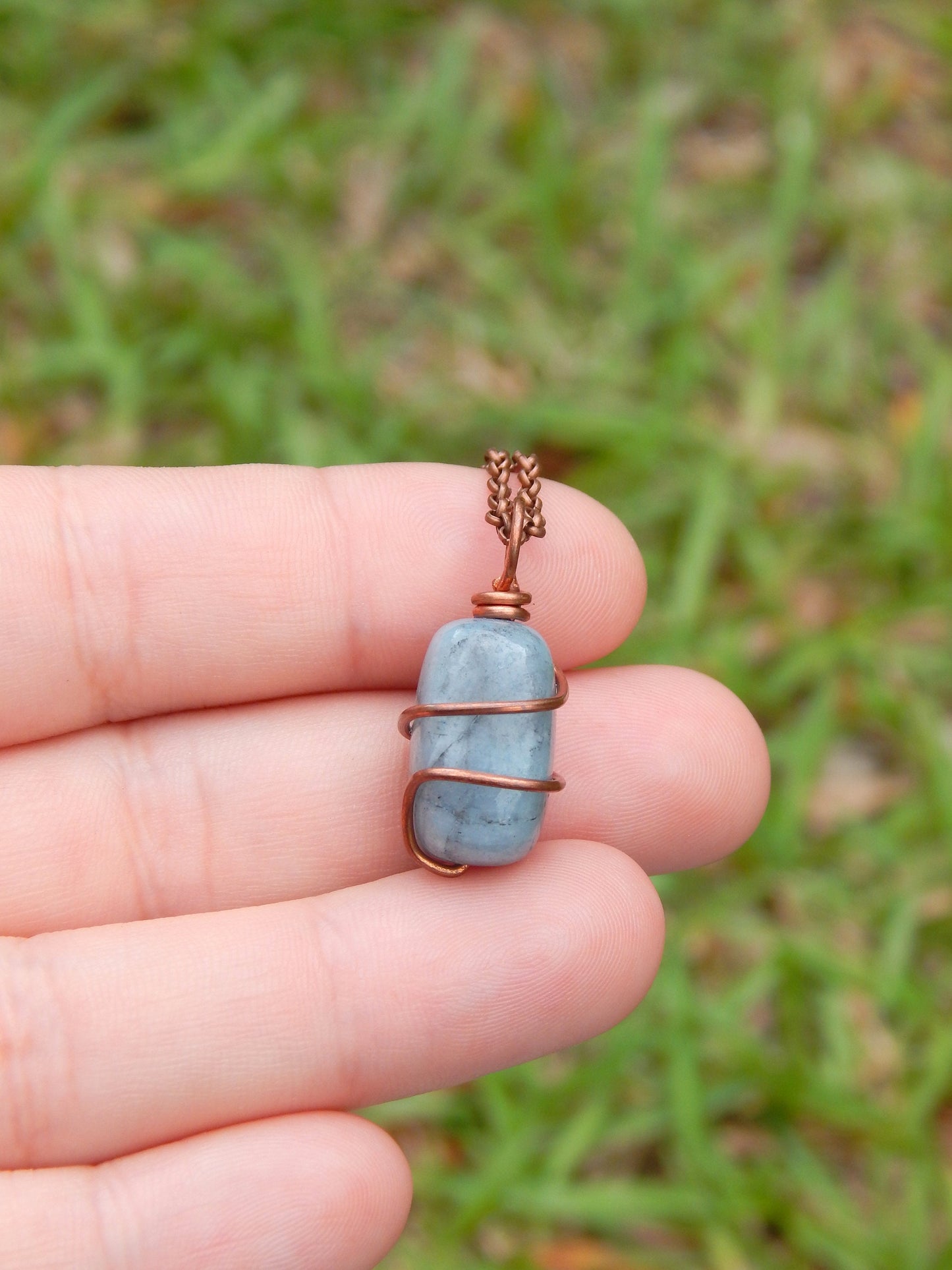 Wire wrapped aquamarine pendant
