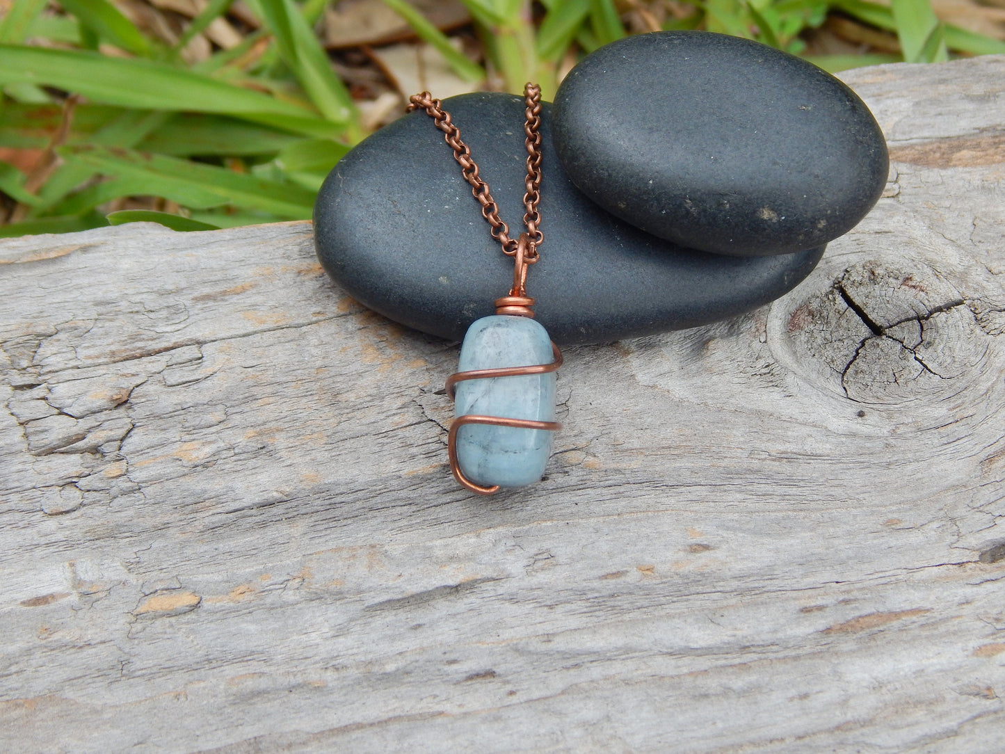 Wire wrapped aquamarine pendant
