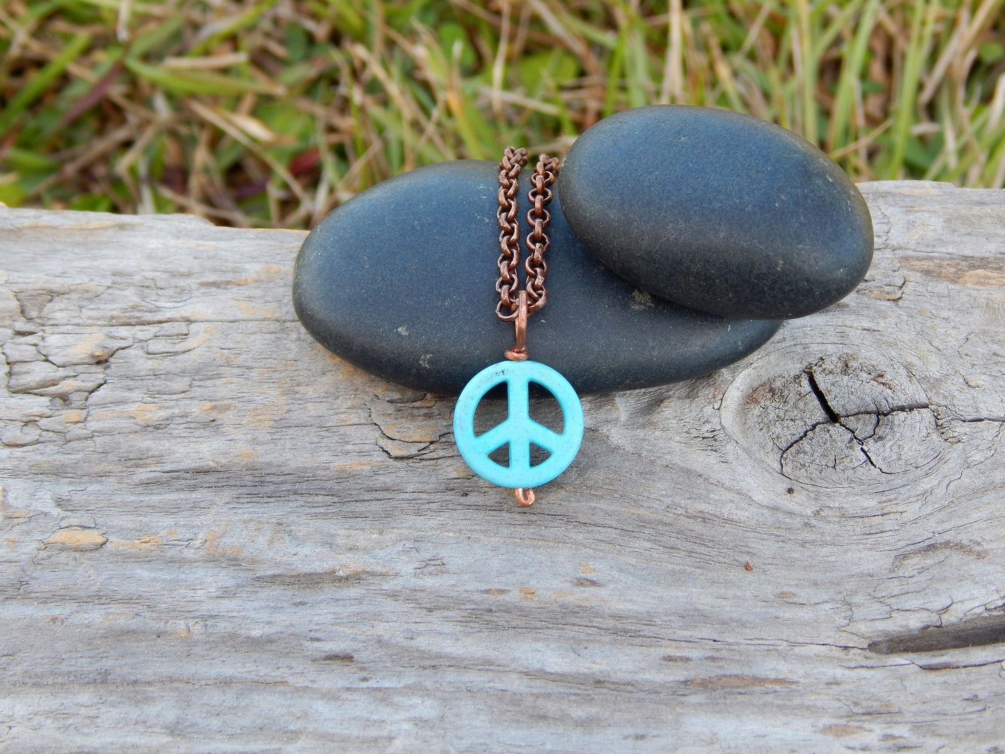 Dainty peace sign pendant