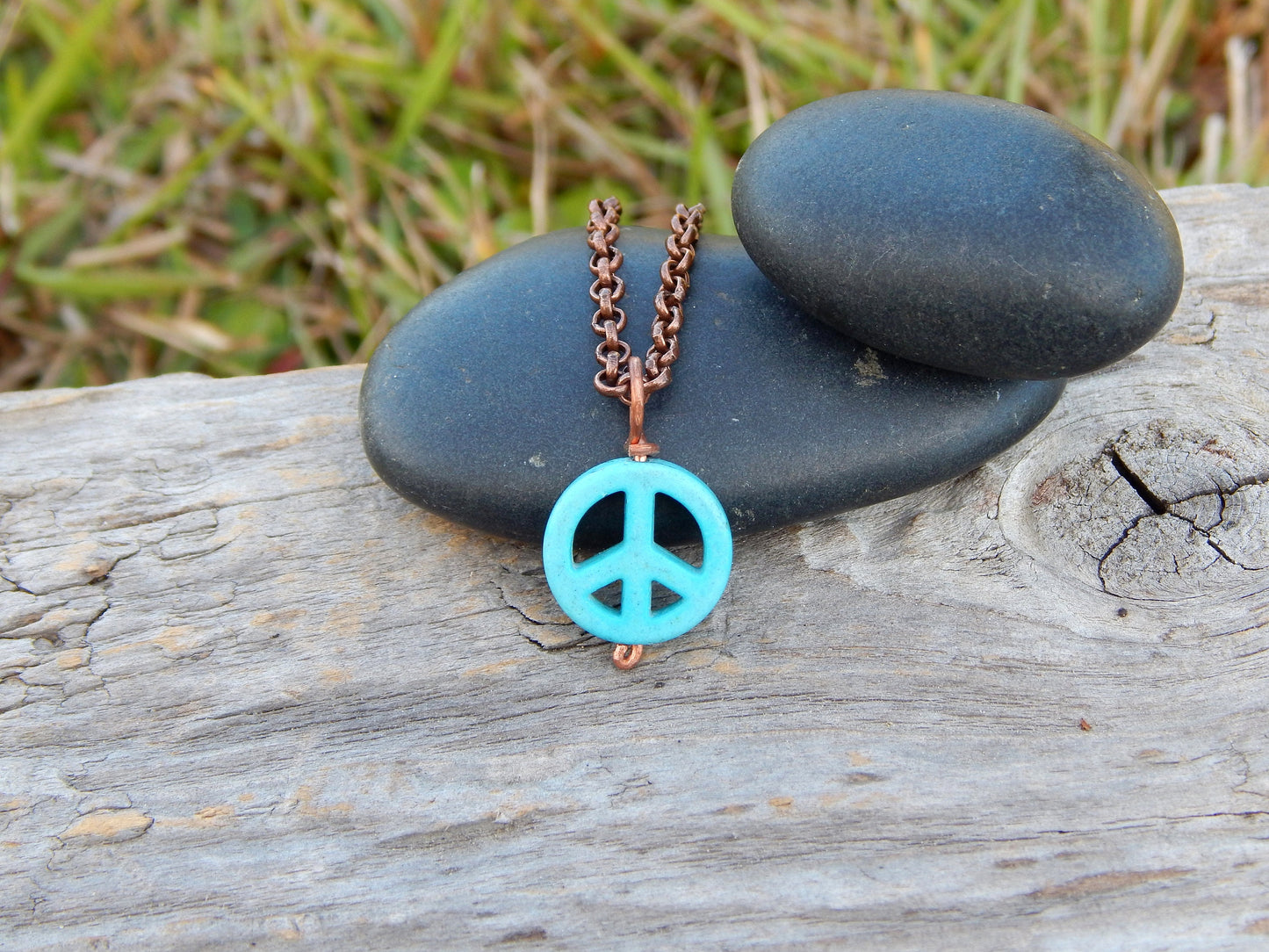 Dainty peace sign pendant