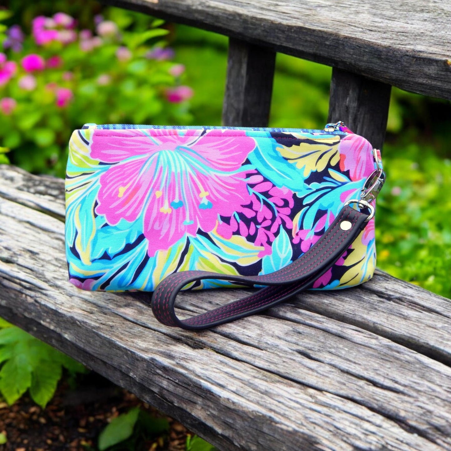 Floral wristlet purse, hibiscus flower, handmade purse, unique gift, ready to ship, zippered pouch, wrist strap, unisex bag, cruise bag