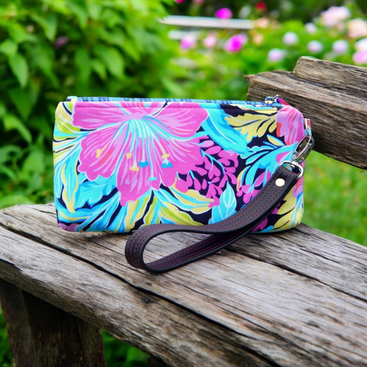 Floral wristlet purse, hibiscus flower, handmade purse, unique gift, ready to ship, zippered pouch, wrist strap, unisex bag, cruise bag