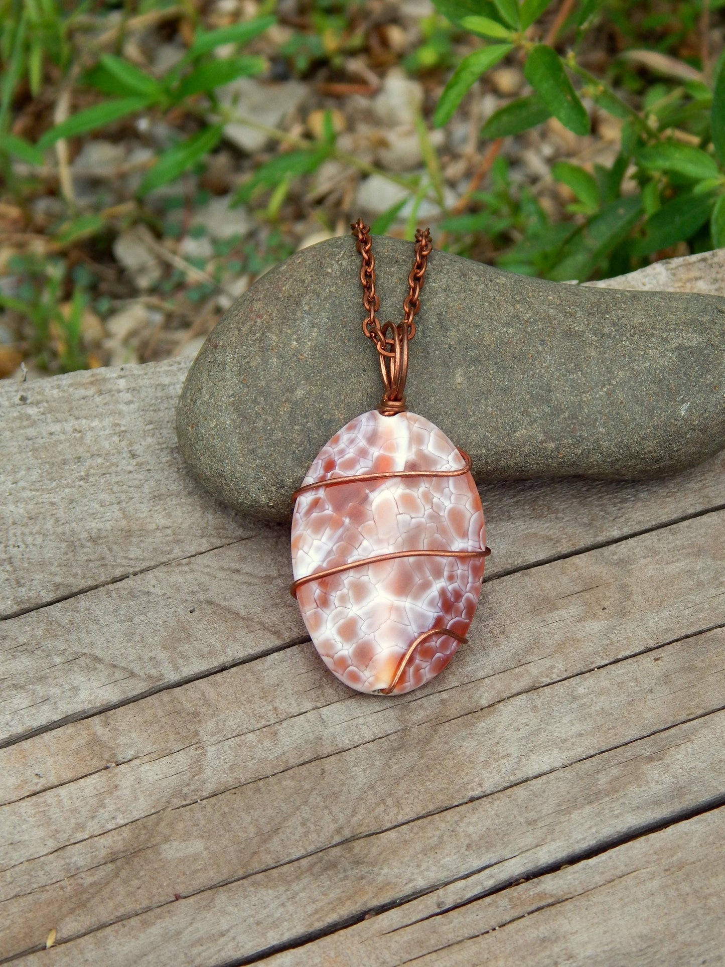 Wire wrapped agate necklace pendant