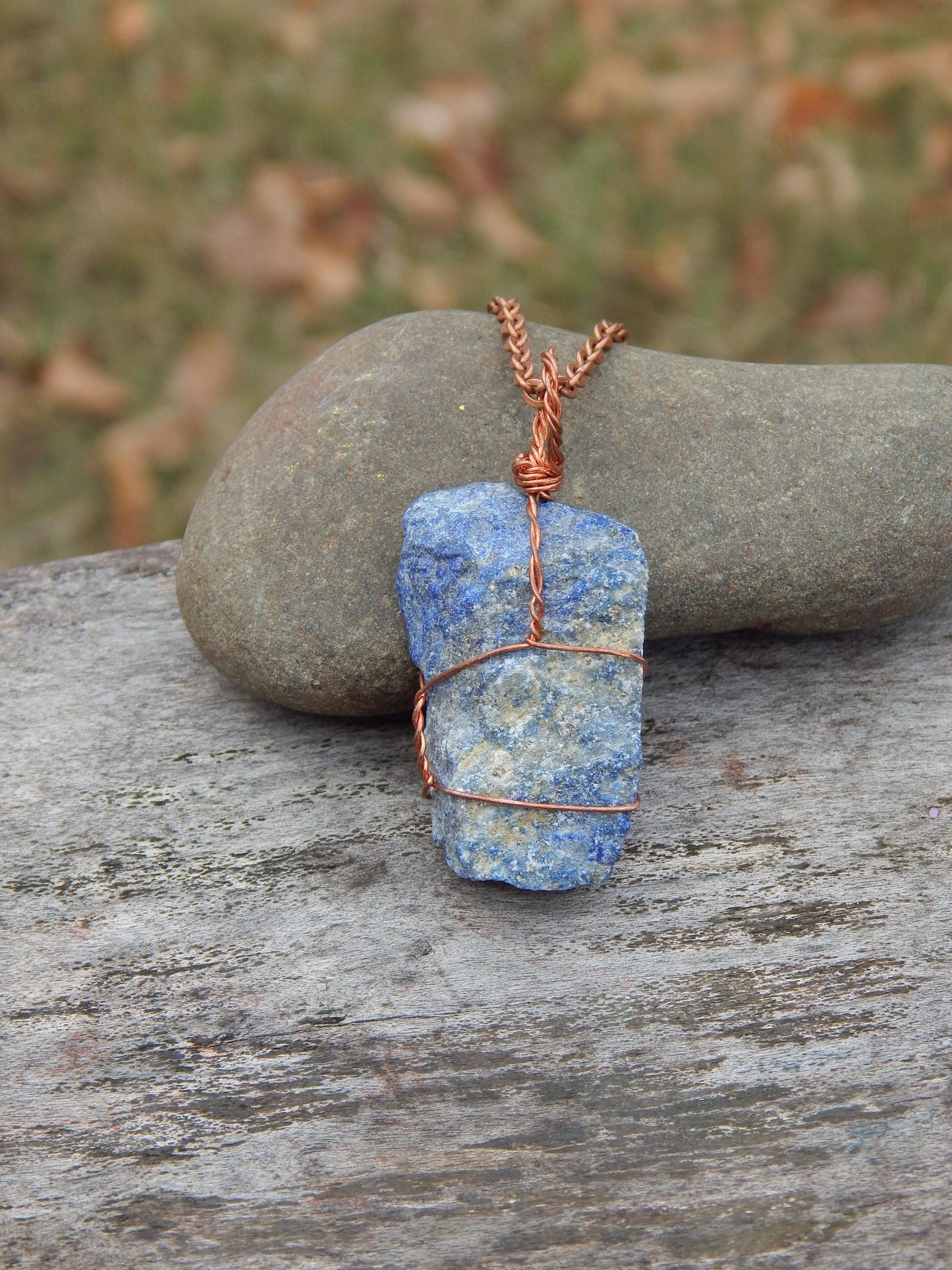 Raw stone lapis lazuli necklace pendant
