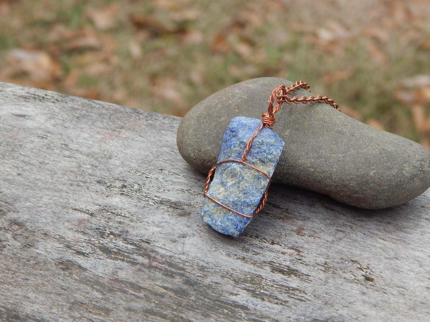 Raw stone lapis lazuli necklace pendant