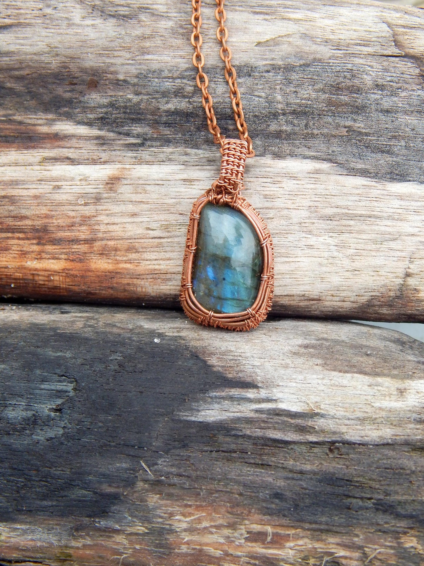 Labradorite wire wrapped pendant