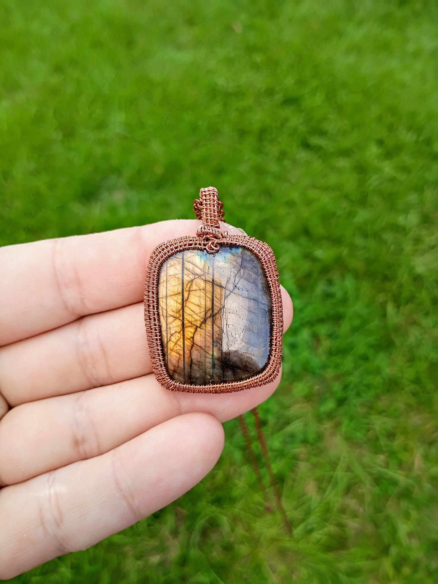Labradorite wire wrapped pendant