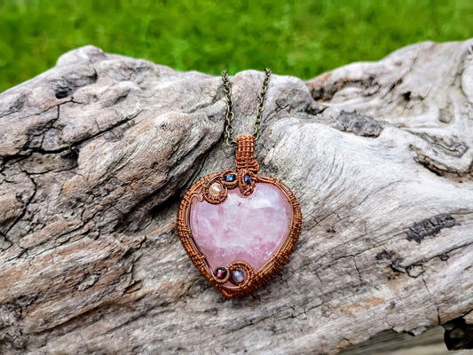 Rose quartz heart pendant