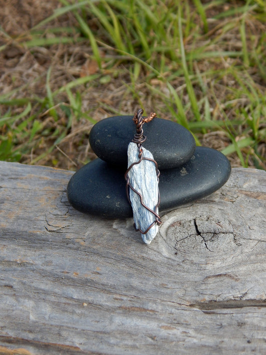 Blue kyanite raw stone necklace pendant