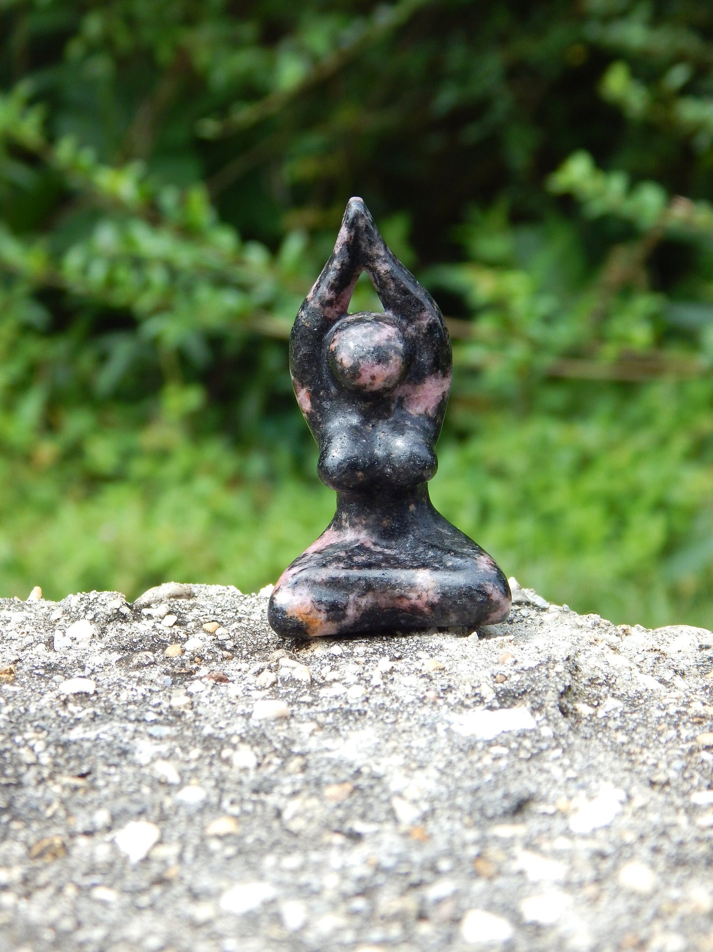 Rhodonite yoga lady crystal carving