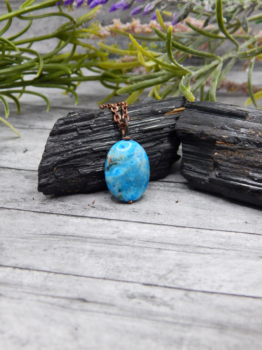 Blue crazy lace agate pendant