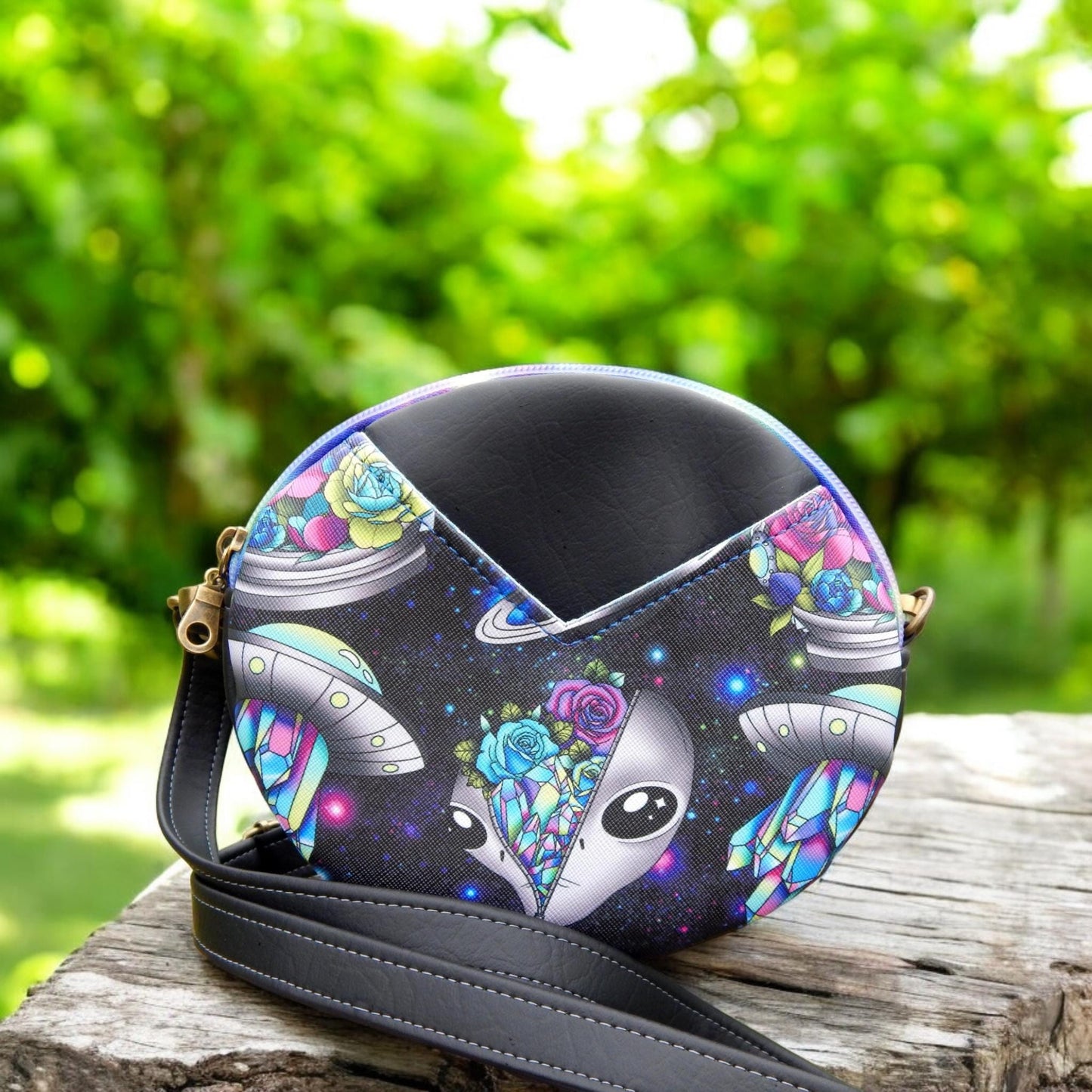 Trippy alien round crossbody, psychedelic purse, area 51, unique gift for her, ready to ship, handmade bag, space themed, adjustable strap