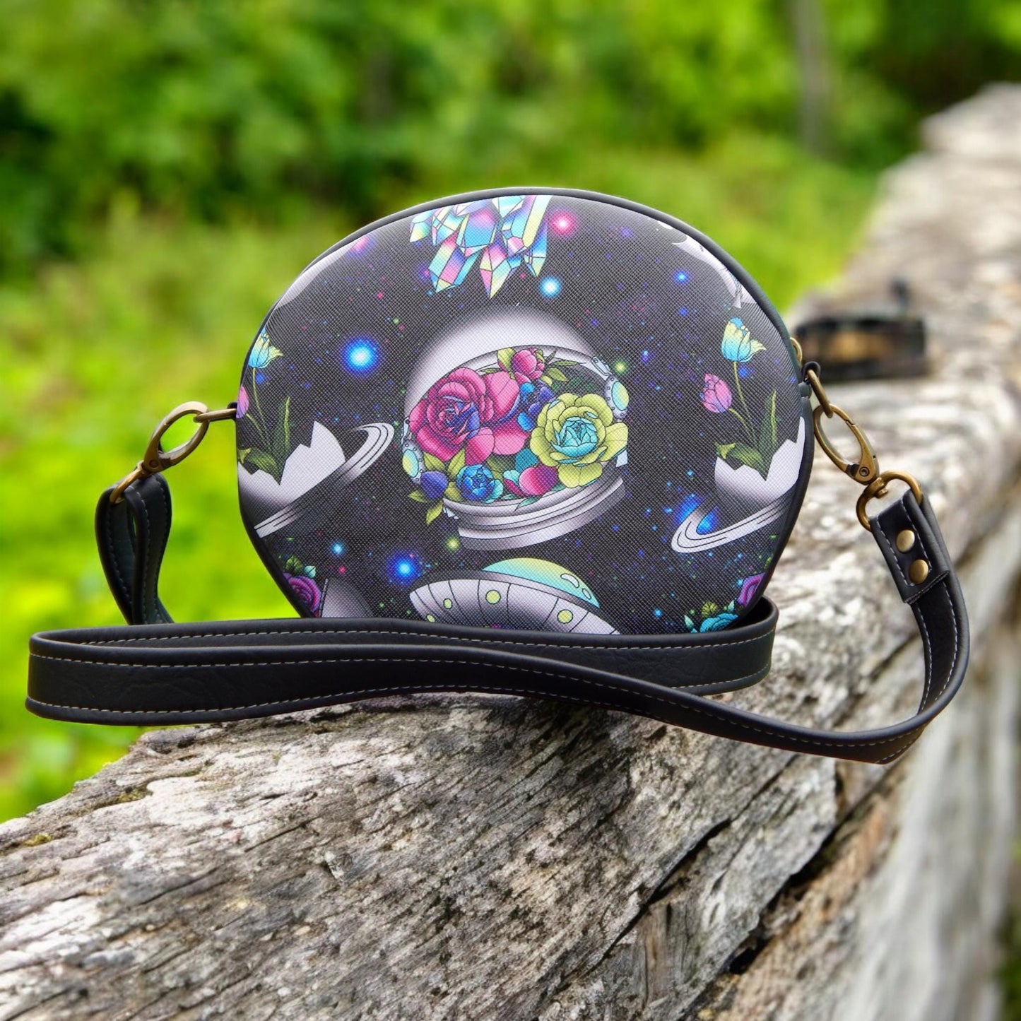 Trippy alien round crossbody, psychedelic purse, area 51, unique gift for her, ready to ship, handmade bag, space themed, adjustable strap