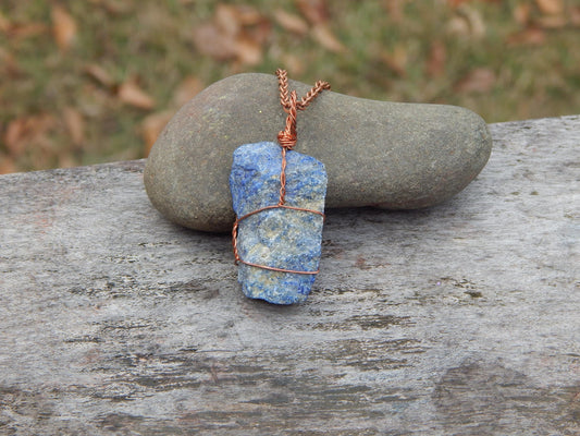 Raw stone lapis lazuli necklace pendant